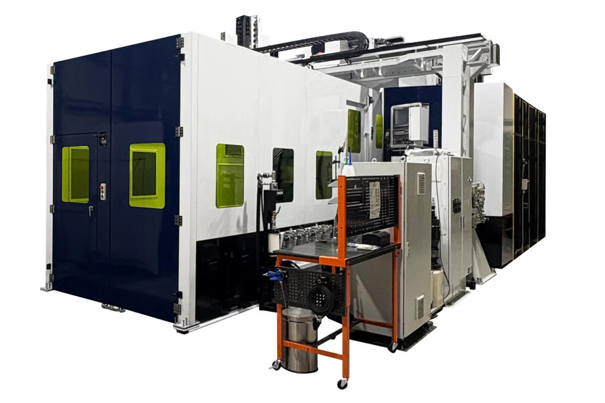 画像：DED方式金属3Dプリンタ＋切削加工 ハイブリッド機  LAMDA2000